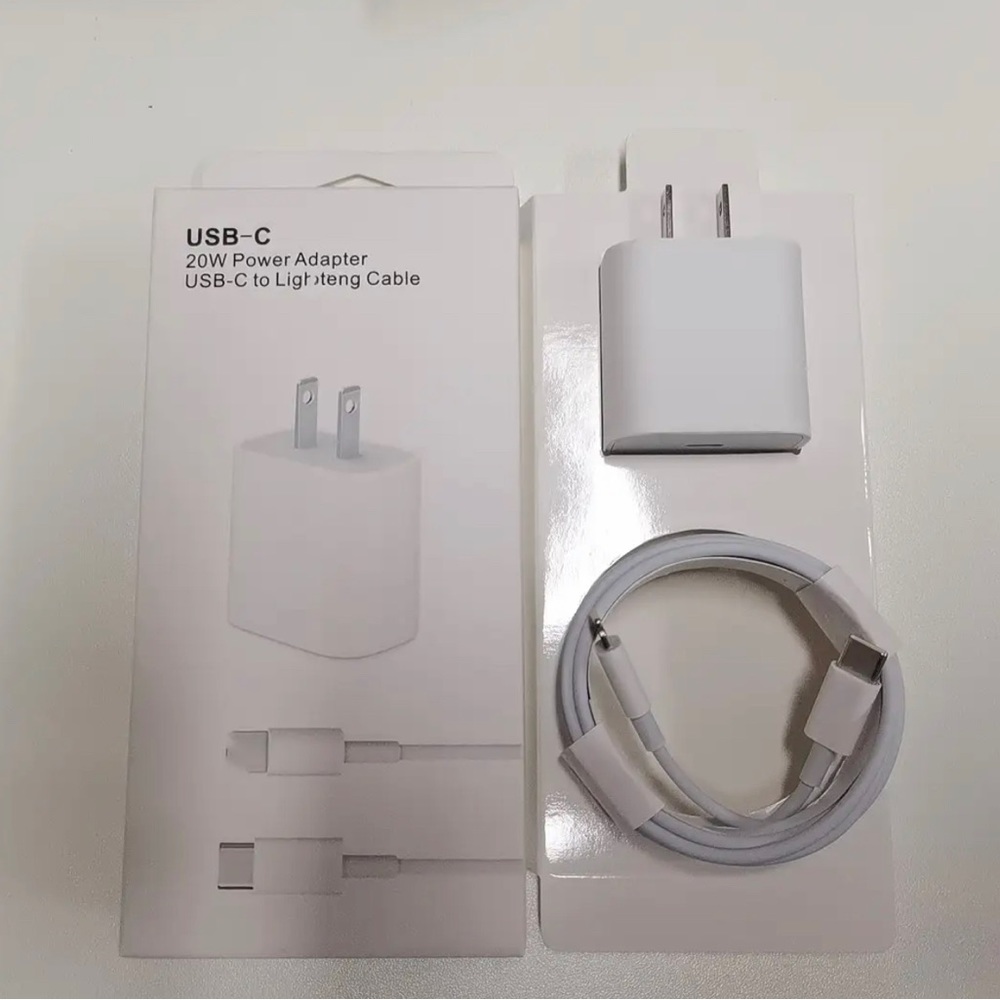 Apple iPhone charger set brand new.